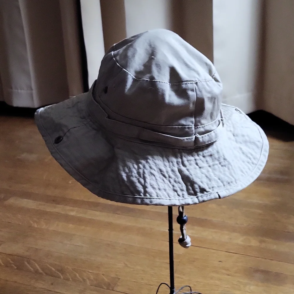 Bucket Hat - Picture 2 of 3
